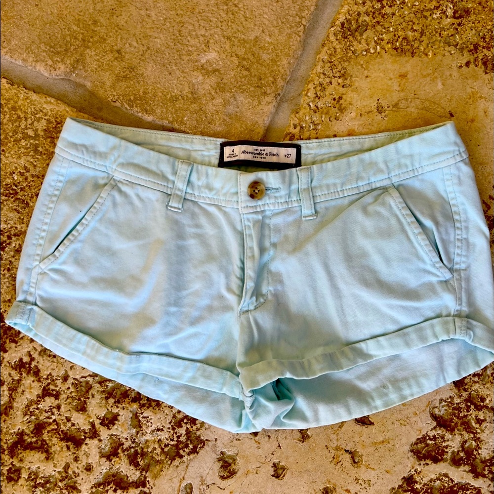 Shorts mint colored